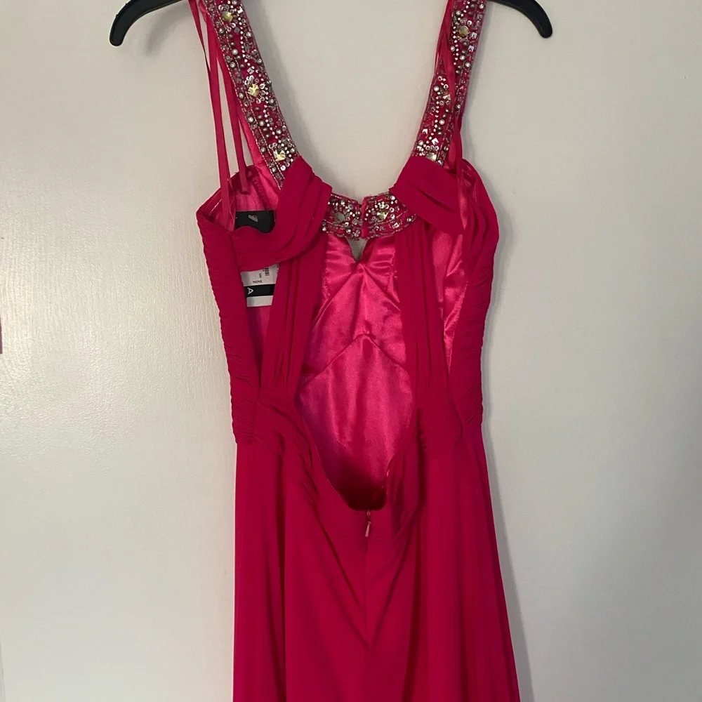 NWT Faviana Fuchsia Backless Gown - Picture 7 of 10